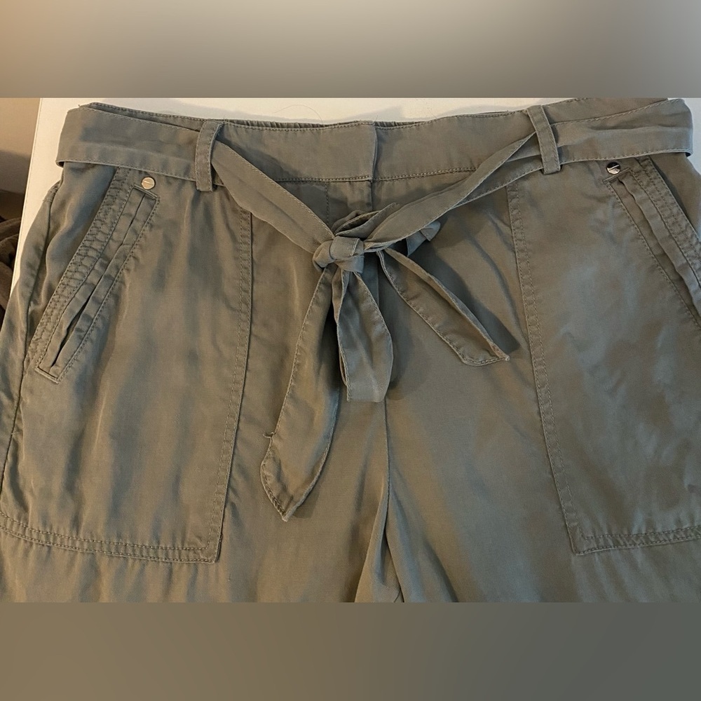 Ever New Lyocell Linen blend jogger style pant - army green, size 8 - Picture 3 of 9
